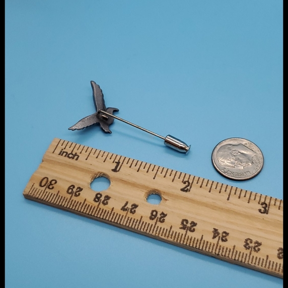 Silvertone seagull stick pin dainty lapel collar hat EUC - Picture 2 of 4